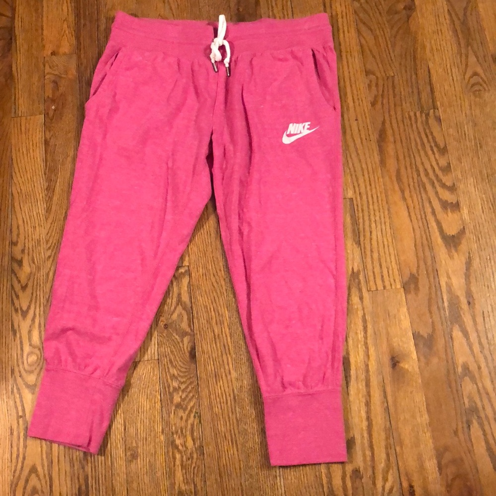 Pink Nike capris